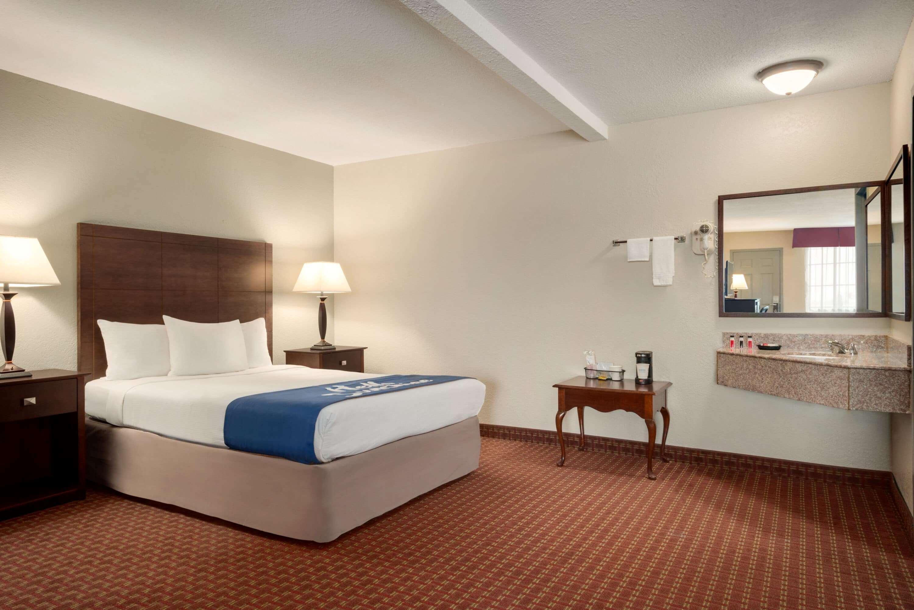 Days Inn By Wyndham Whitmore Lake Екстериор снимка
