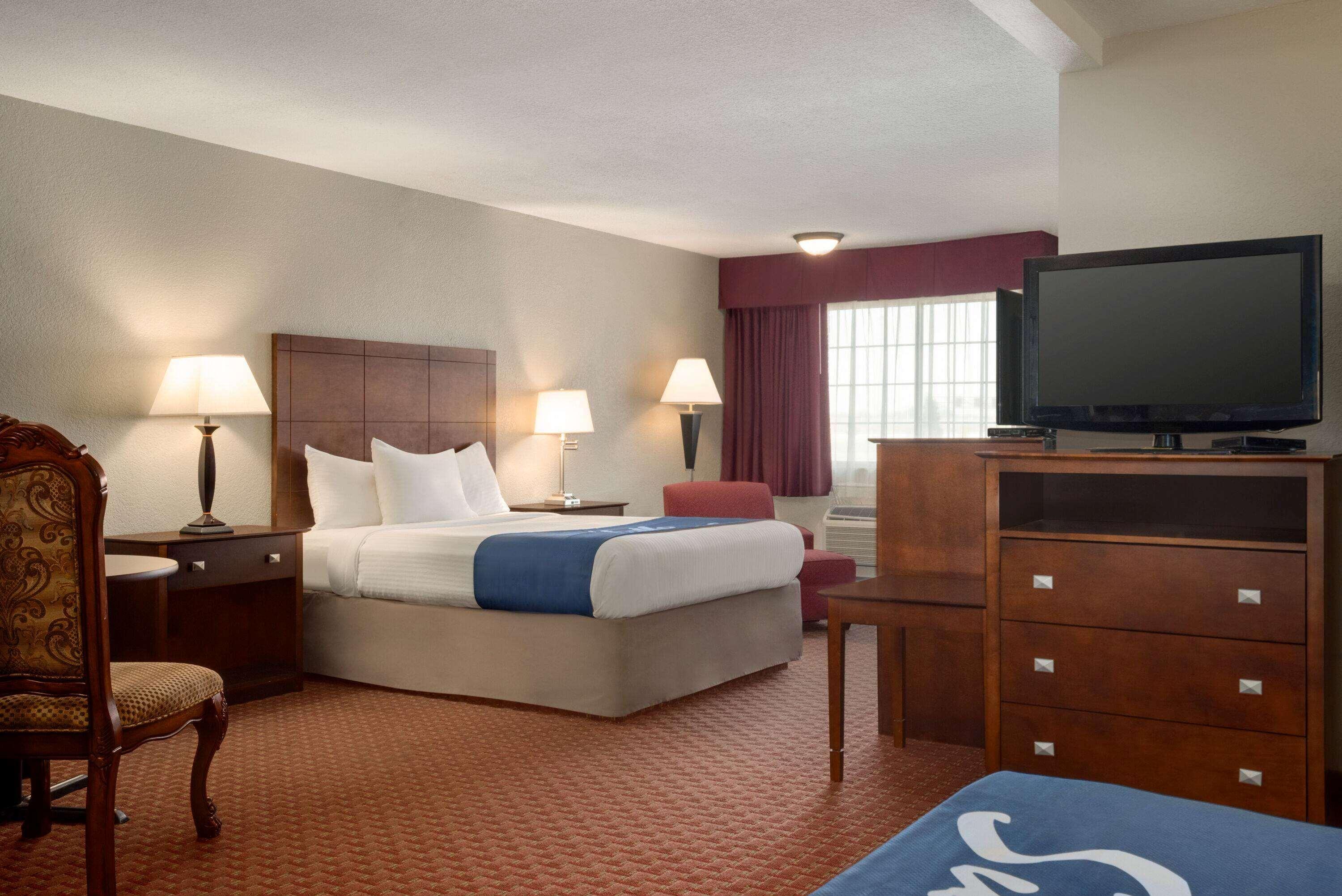 Days Inn By Wyndham Whitmore Lake Екстериор снимка
